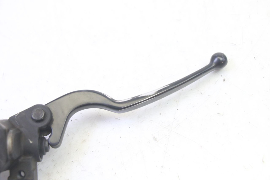 photo de CILINDRO MAESTRO DELANTERO YAMAHA X-MAX XMAX 250 (2006 - 2009)