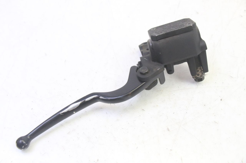 photo de CILINDRO MAESTRO DELANTERO YAMAHA X-MAX XMAX 250 (2006 - 2009)