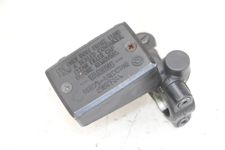 photo de BOMBA FRENO DELANTERO YAMAHA XJ6 ABS 600 (2008 - 2016)