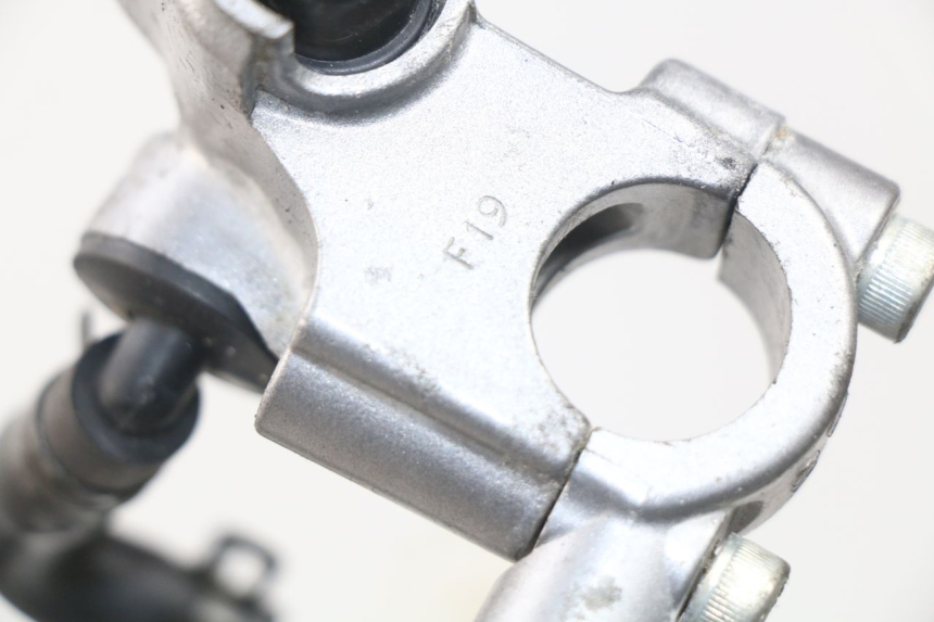 photo de BOMBA FRENO DELANTERO YAMAHA YZF R 125 (2008 - 2013)