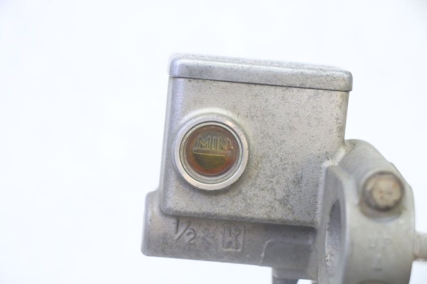 photo de BOMBA FRENO DELANTERO YAMAHA YFM GRIZZLY 550 (2008 - 2015)