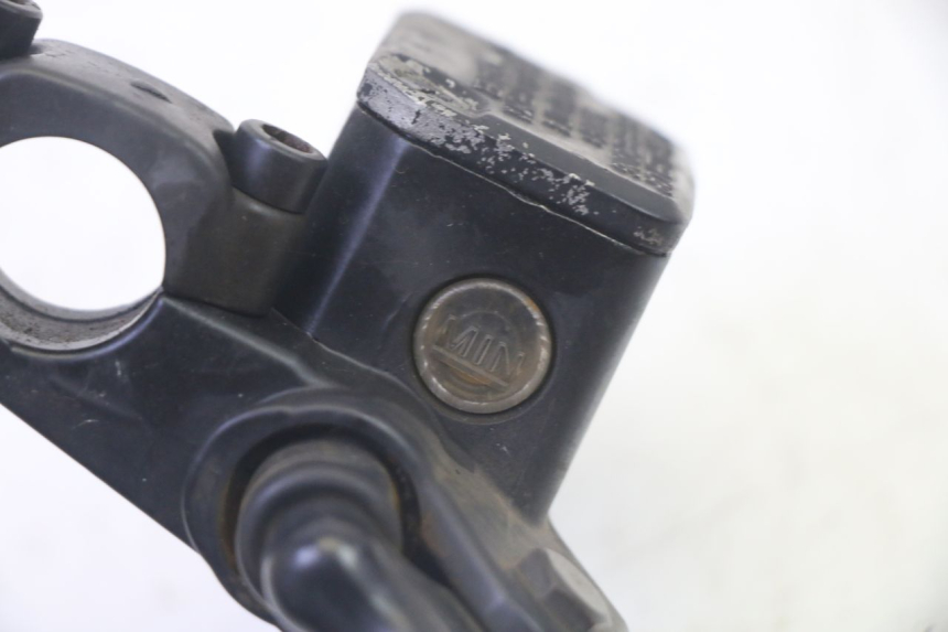 photo de BOMBA FRENO DELANTERO YAMAHA YP MAJESTY 125 (2007 - 2010)