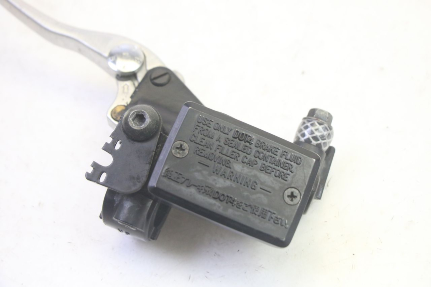 photo de CILINDRO MAESTRO EMBRAGUE YAMAHA FJR ABS 1300 (2006 - 2012) - Zoom estado de uso