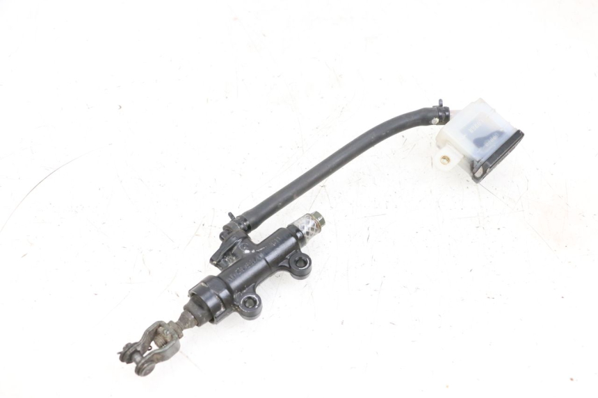 photo de BOMBA FRENO TRASERO MAG POWER BOMBERS 4T 50 (2016 - 2026) - Detalles de los puntos de fijación