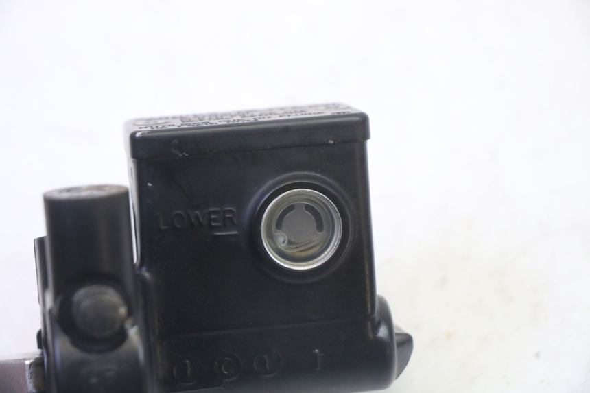 photo de CILINDRO MAESTRO DE FRENO TRASERO SUZUKI BURGMAN 125 (2007 - 2014)