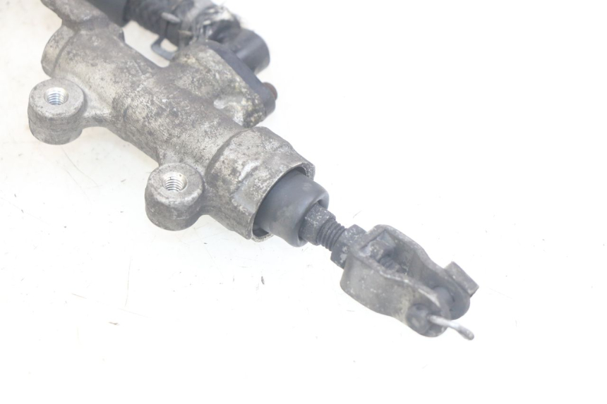 photo de CILINDRO MAESTRO DE FRENO TRASERO HONDA CBR F SC25 1000 (1989 - 1992)