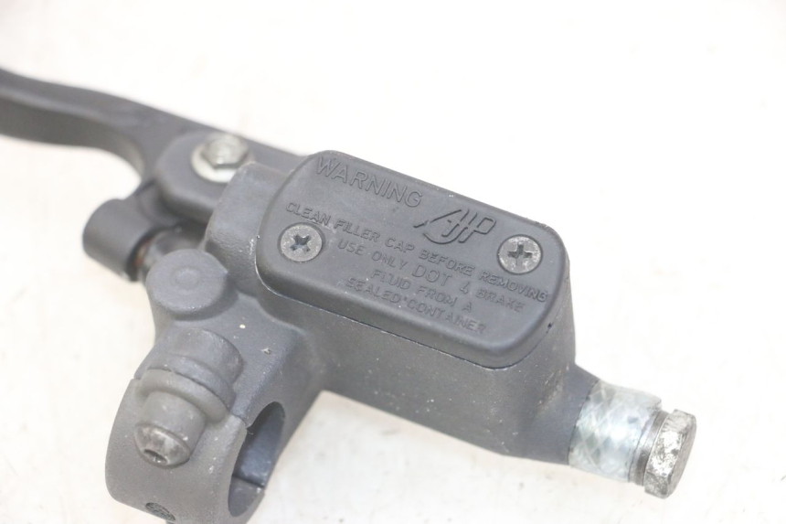 photo de BOMBA FRENO TRASERO PEUGEOT JET FORCE CARBU 50 (2003 - 2016)