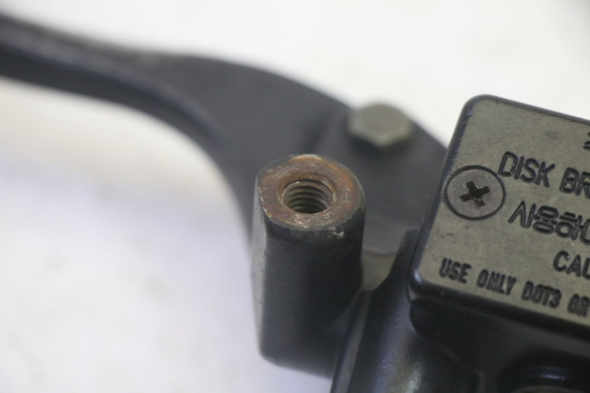 photo de MASTERCILINDRO DE FRENOS TRASERO DAELIM S1 125 (2007 - 2016) - Otra perspectiva