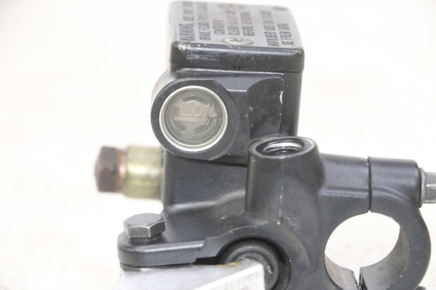 photo de BOMBA FRENO TRASERO PEUGEOT SATELIS 125 (2013 - 2018)