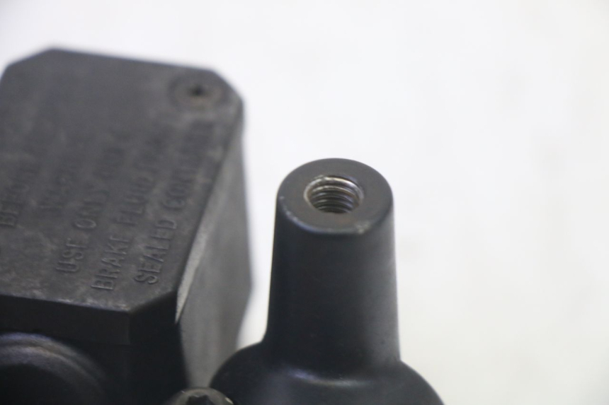 photo de CILINDRO MAESTRO DE FRENO TRASERO YAMAHA X-MAX XMAX 250 (2006 - 2009)