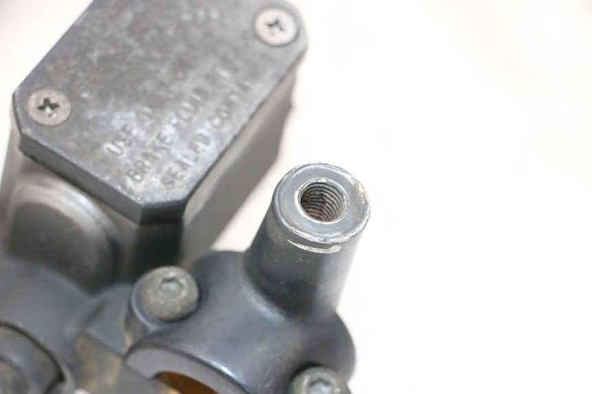 photo de CILINDRO MAESTRO DE FRENO TRASERO YAMAHA XMAX X-MAX 125 (2006 - 2009) - Vista general del producto