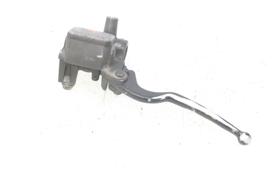 photo de CILINDRO MAESTRO DE FRENO TRASERO YAMAHA XMAX X-MAX 125 (2006 - 2009)