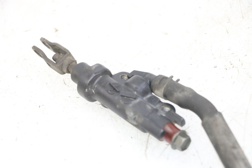 photo de CILINDRO MAESTRO DE FRENO TRASERO YAMAHA FZS FAZER 600 (2001 - 2003)