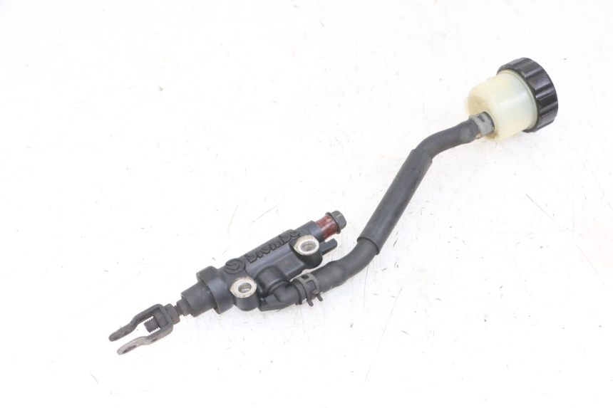 photo de CILINDRO MAESTRO DE FRENO TRASERO YAMAHA FZS FAZER 600 (2001 - 2003)