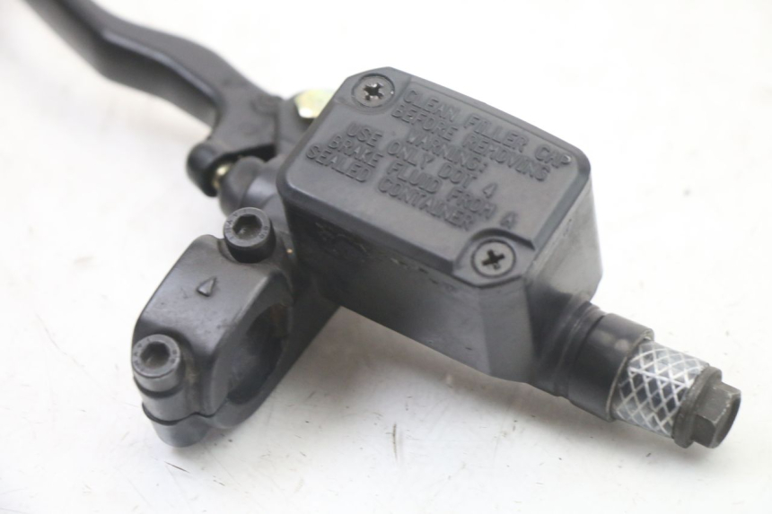 photo de BOMBA FRENO TRASERO YAMAHA YP MAJESTY 125 (2007 - 2010)
