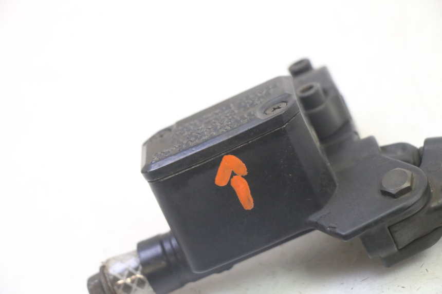 photo de BOMBA FRENO TRASERO YAMAHA YP MAJESTY 125 (2007 - 2010)