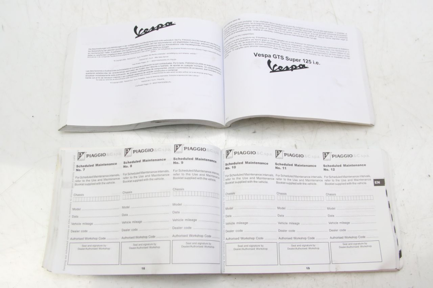 photo de MANUAL DEL USUARIO PIAGGIO VESPA GTS SUPER IE 125 (2009 - 2016)