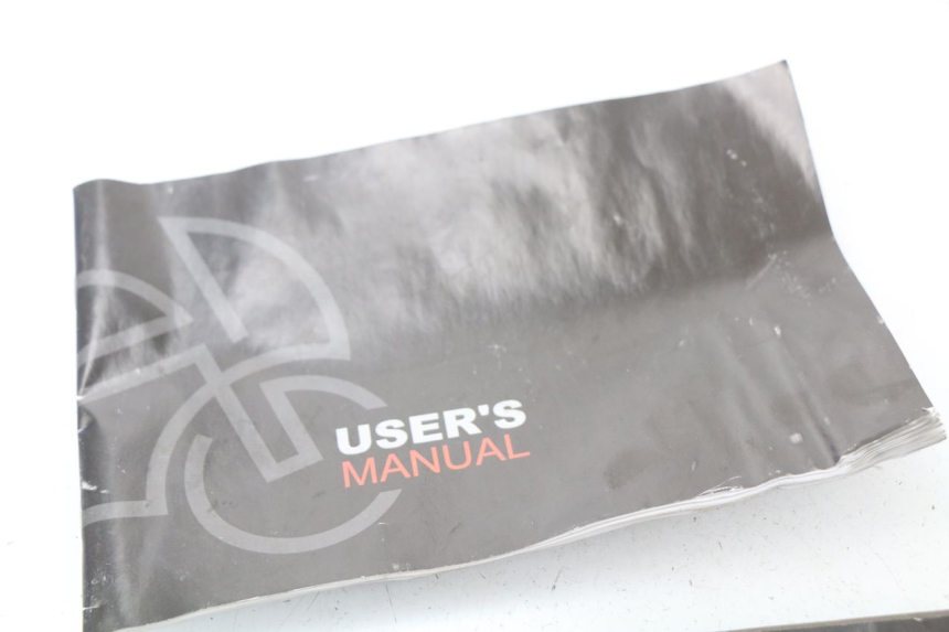 photo de MANUAL DEL USUARIO UNIVERSAL BIKE ZN50QT-11B 50 (2018 - 2021)