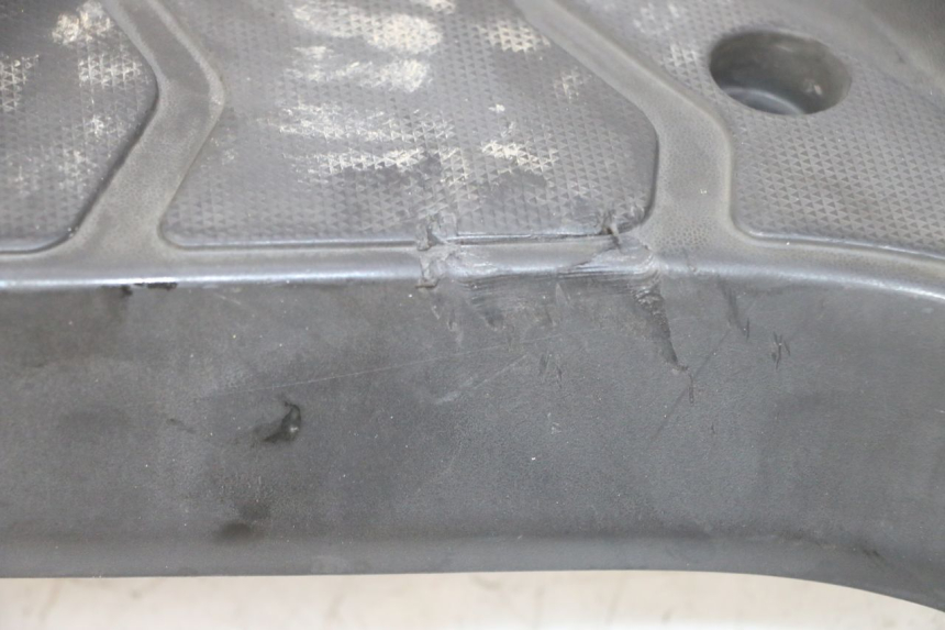 photo de TAPA REPOSAPIES KYMCO AGILITY NAKED RENOUVO 2T 50 (2011 - 2018)