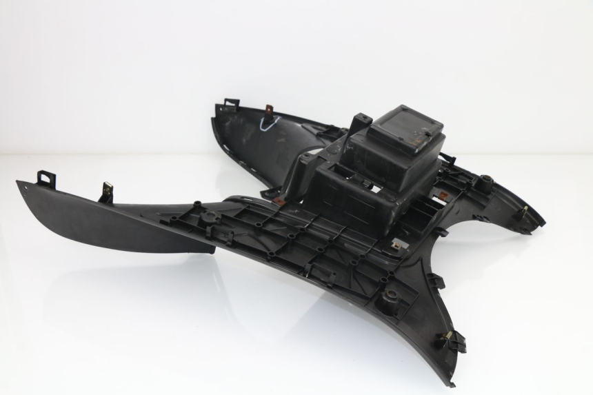 photo de TAPA REPOSAPIES SYM ALLO 50 (2010 - 2014)