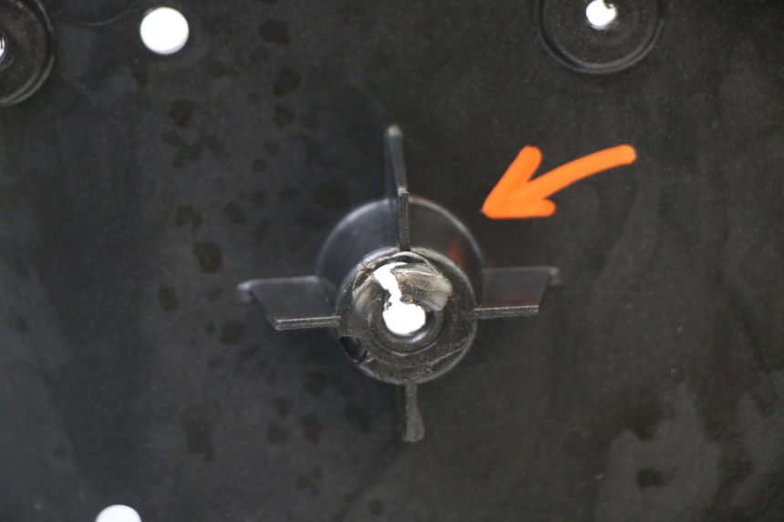 photo de TAPA REPOSAPIES APRILIA ATLANTIC 125 (2003 - 2009)