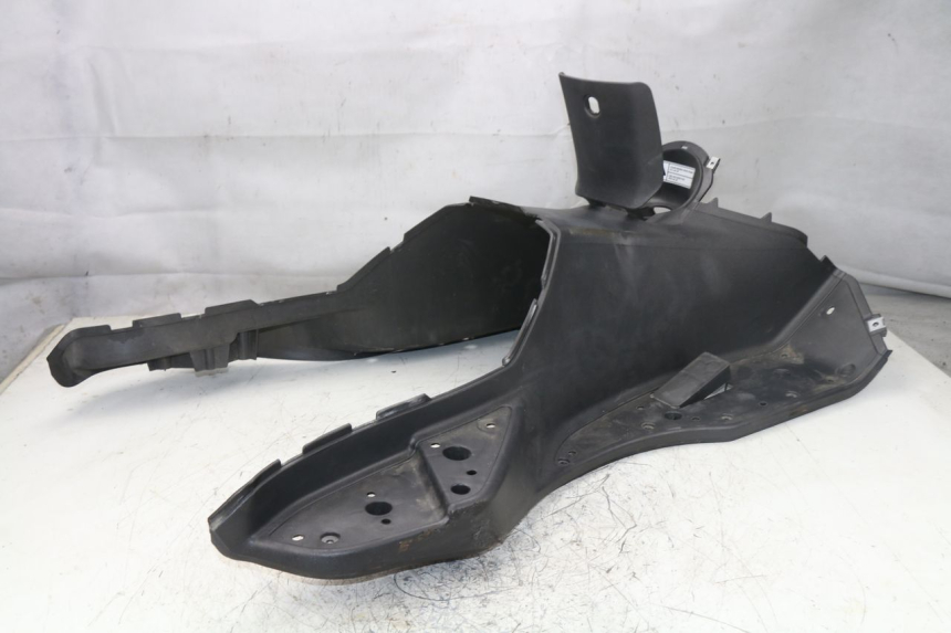 photo de TAPA REPOSAPIES APRILIA ATLANTIC S 125 (2010 - 2013)