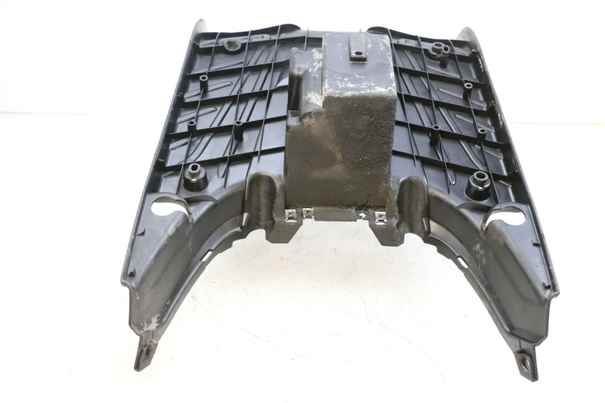 photo de ESTRIBO MBK BOOSTER SPIRIT 50 (2004 - 2017) - Detalles de los puntos de fijación