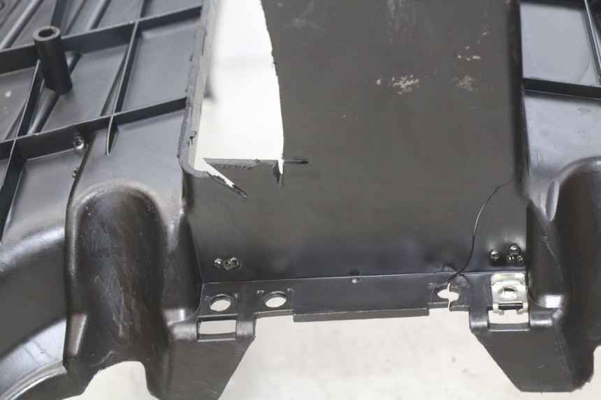 photo de TAPA REPOSAPIES MBK BOOSTER SPIRIT NAKED 50 (2004 - 2017)