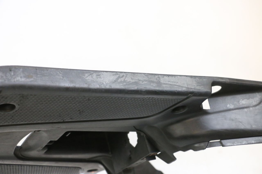 photo de TAPA REPOSAPIES MBK BOOSTER SPIRIT NAKED 50 (2004 - 2017) - Zoom estado de uso