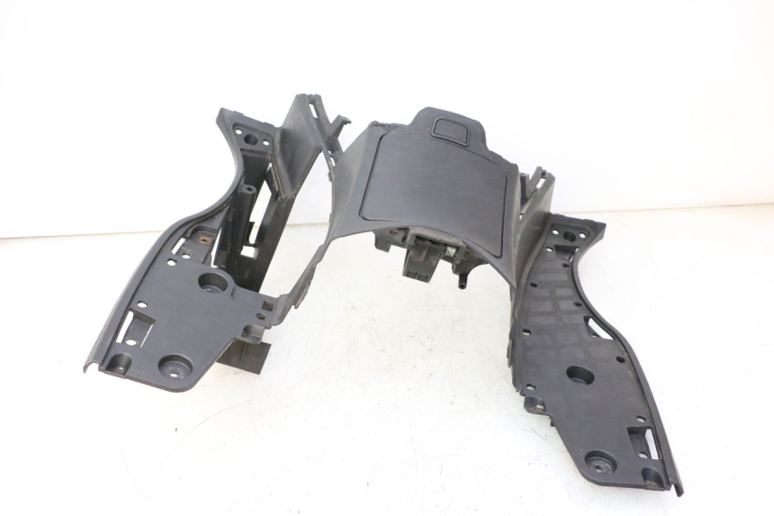 photo de ESTRIBO SUZUKI BURGMAN 125 (2007 - 2014)