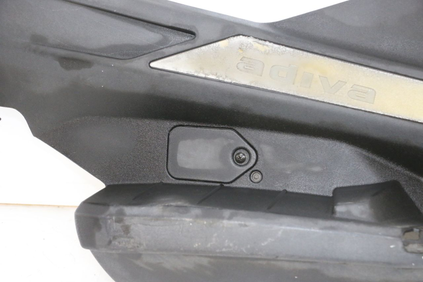 photo de TAPA REPOSAPIES DERECHA ADIVA AD3 300 (2014 - 2020)