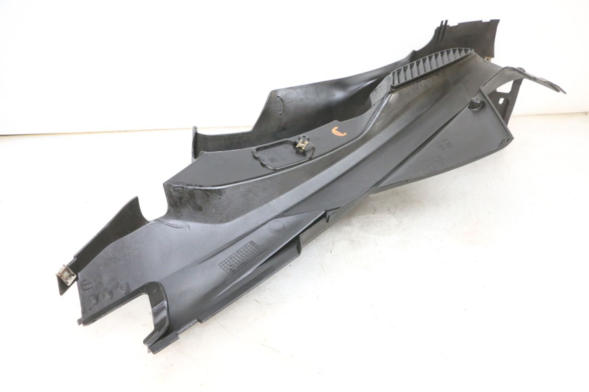 photo de TAPA REPOSAPIES DERECHA ADIVA AD3 300 (2014 - 2020)