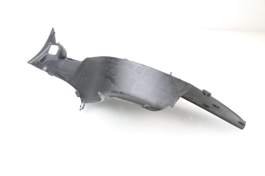 photo de TAPA REPOSAPIES DERECHA APRILIA SCARABEO GT 125 (1999 - 2007)