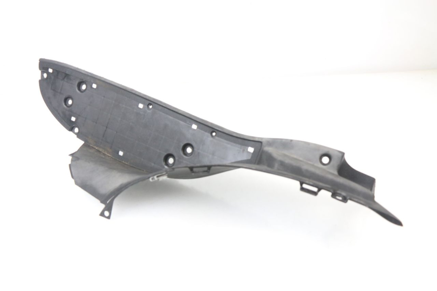 photo de TAPA REPOSAPIES DERECHA APRILIA SCARABEO GT 125 (1999 - 2007)