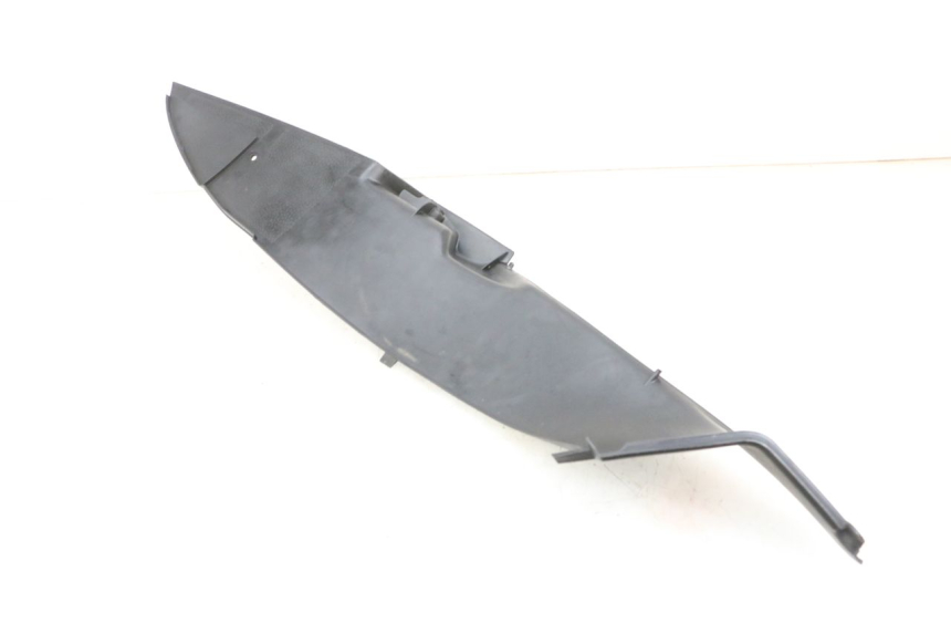 photo de TAPA REPOSAPIES DERECHA PEUGEOT ELYSEO 125 (1999 - 2004) - Zoom estado de uso