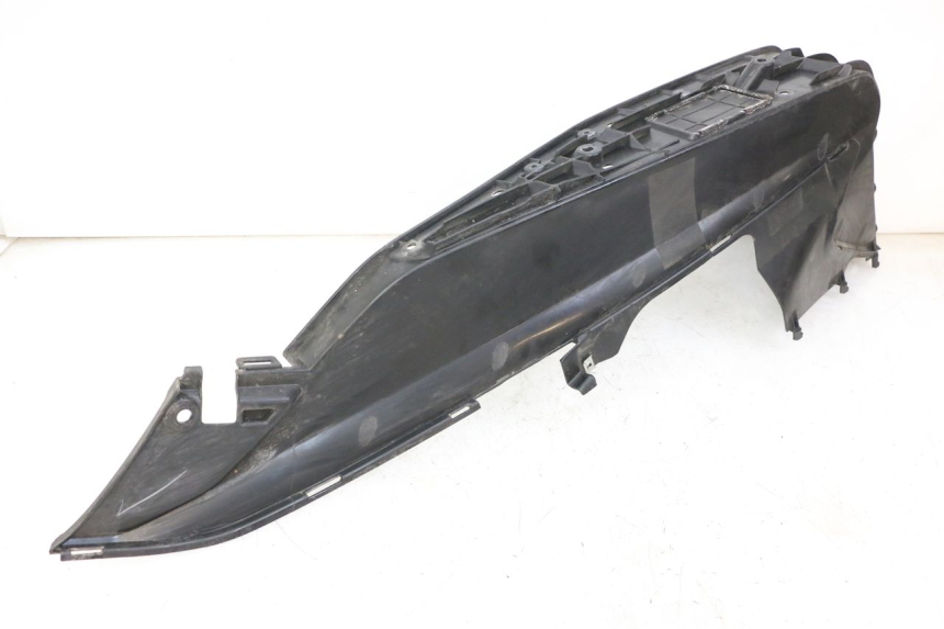 photo de TAPA REPOSAPIES DERECHA HONDA FORZA ABS 300 (2013 - 2019)