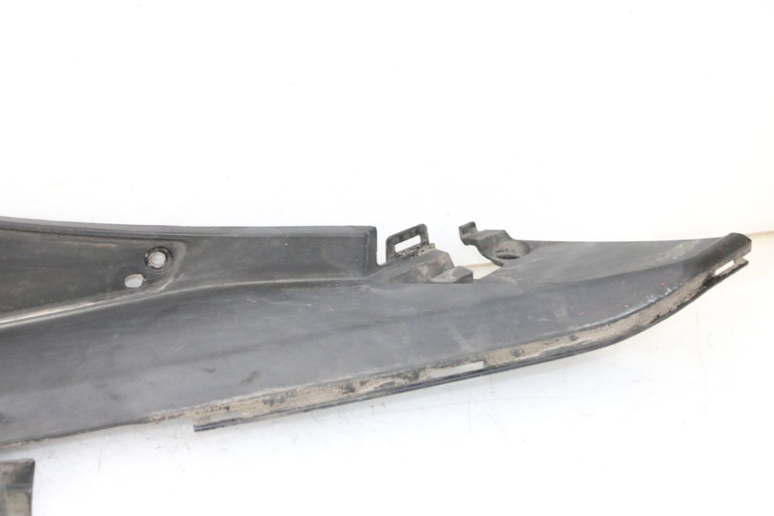 photo de TAPA REPOSAPIES DERECHA HONDA FORZA ABS 300 (2013 - 2019)
