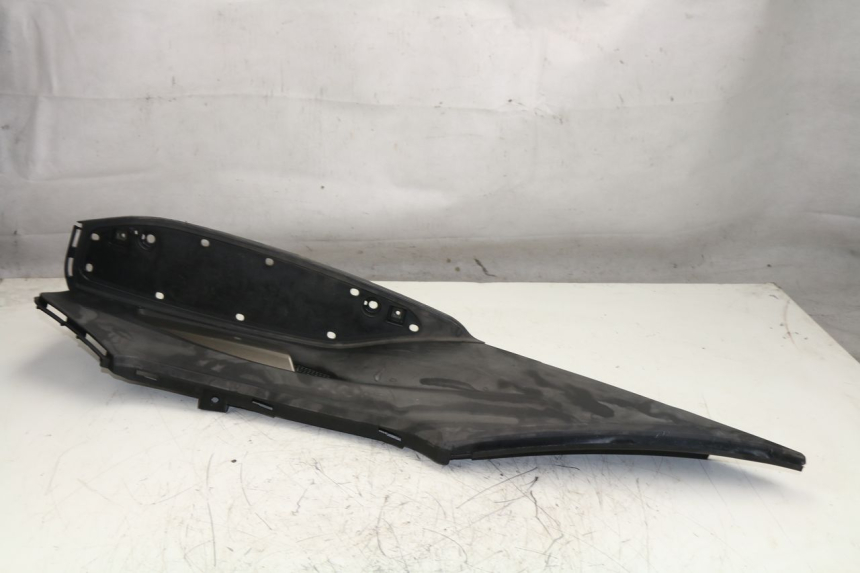photo de TAPA REPOSAPIES DERECHA KYMCO K-XCT 125 (2013 - 2017)