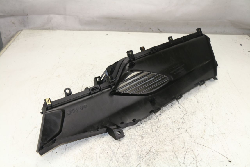 photo de TAPA REPOSAPIES DERECHA KYMCO DINK STREET ABS 125 (2011 - 2018)