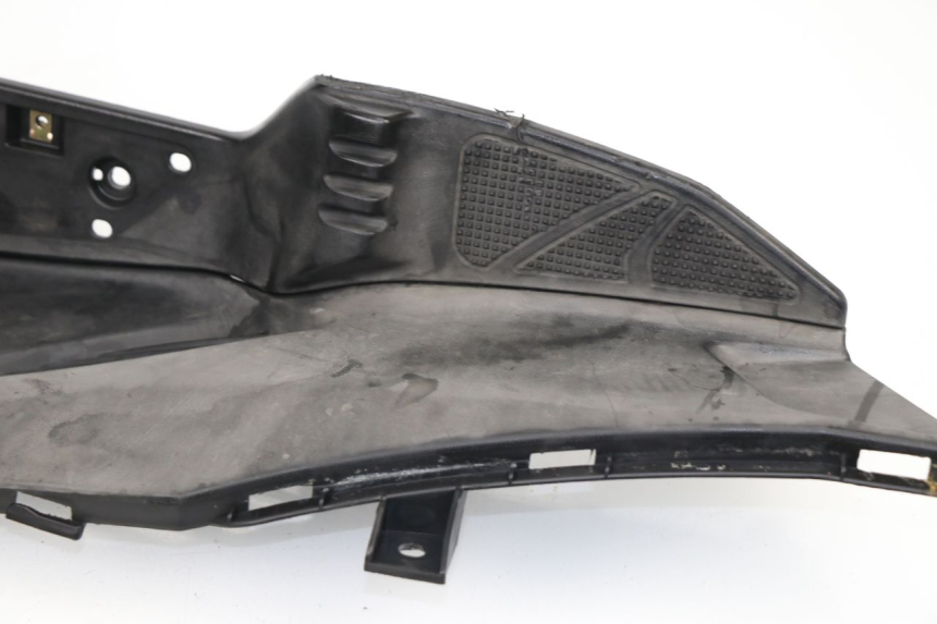 photo de TAPA REPOSAPIES DERECHA KYMCO DINK STREET ABS 125 (2011 - 2018)
