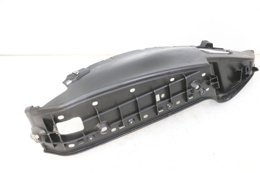 photo de TAPA REPOSAPIES DERECHA PIAGGIO MP3 LT 300 (2010 - 2016)