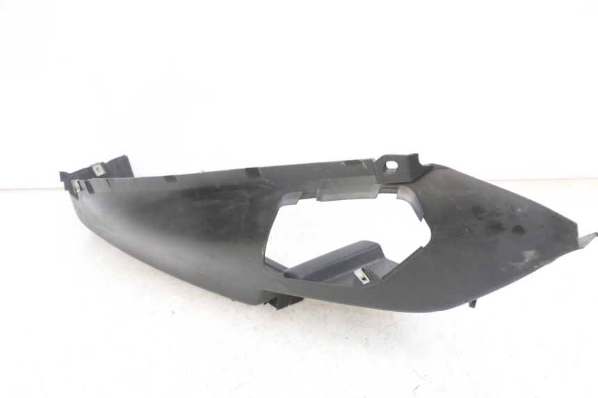 photo de TAPA REPOSAPIES DERECHA PIAGGIO MP3 LT 300 (2010 - 2016)