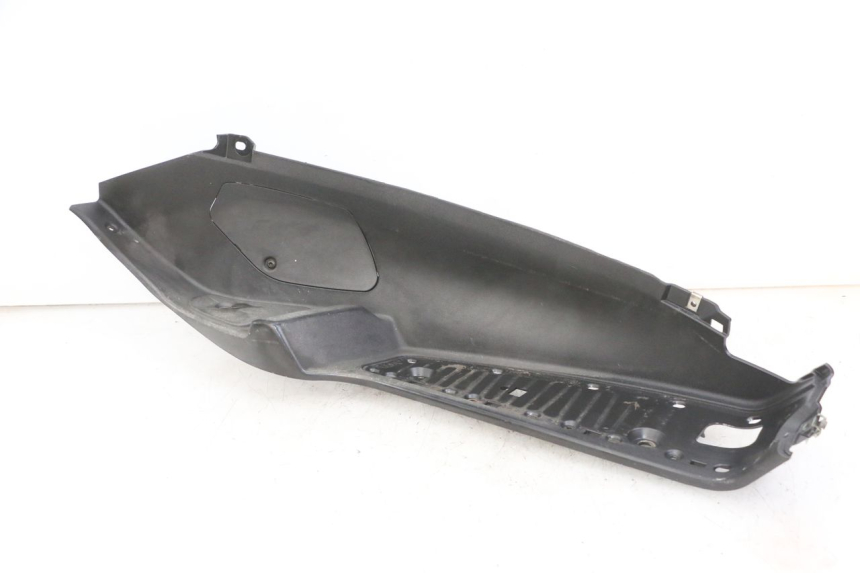 photo de TAPA REPOSAPIES DERECHA PIAGGIO MP3 500 (2011 - 2015)