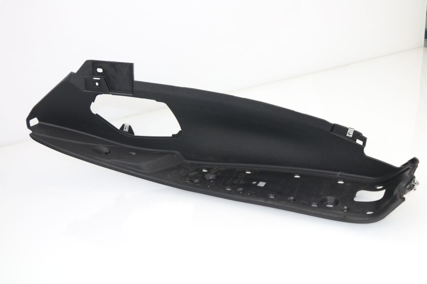 photo de TAPA REPOSAPIES DERECHA PIAGGIO MP3 500 (2016 - 2018)