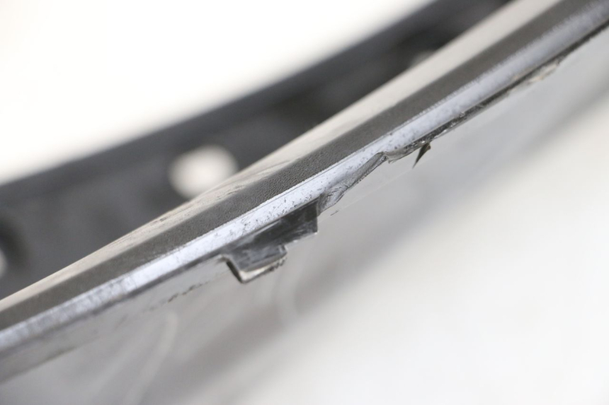 photo de TAPA REPOSAPIES DERECHA HONDA PCX (JF28) 125 (2009 - 2011)