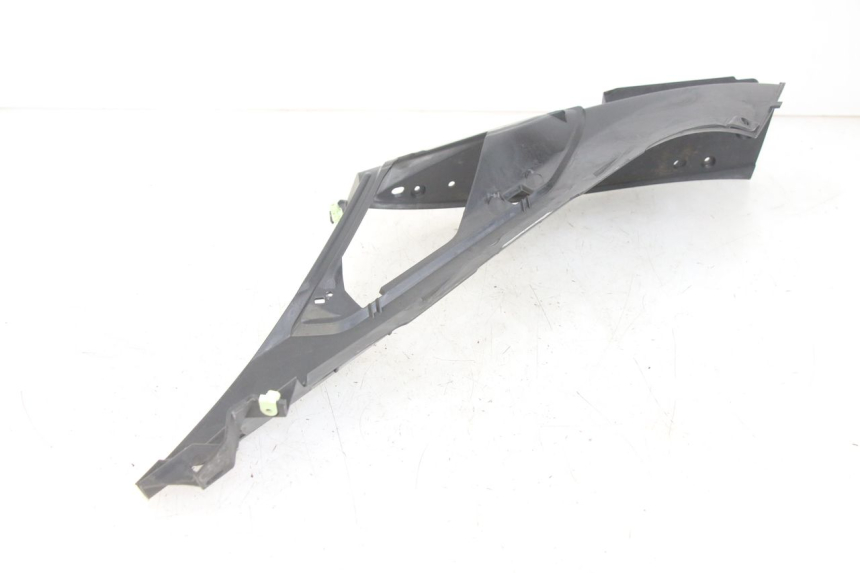 photo de TAPA REPOSAPIES DERECHA PEUGEOT GEOPOLIS RS 125 (2007 - 2009)