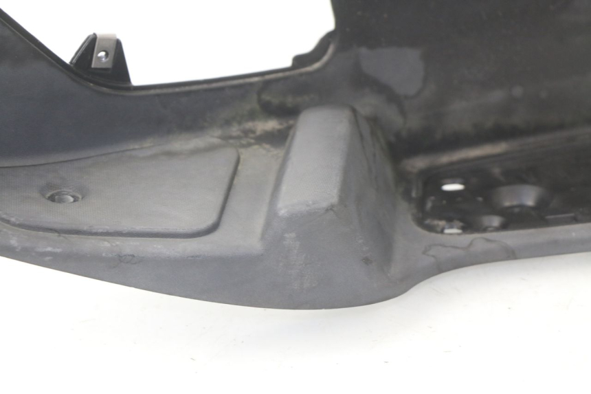 photo de TAPA REPOSAPIES DERECHA PIAGGIO MP3 LT 300 (2010 - 2016)