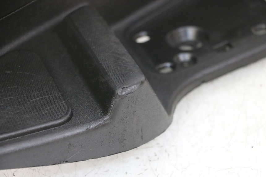 photo de PATA DE APOYO DERECHA PIAGGIO MP3 LT 400 (2007 - 2012)