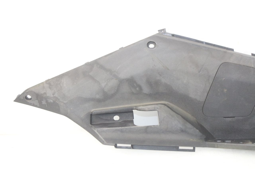 photo de TAPA REPOSAPIES DERECHA PEUGEOT SATELIS 300 (2012 - 2015)