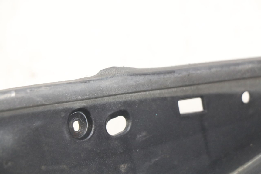 photo de PATA DE APOYO DERECHA PEUGEOT SATELIS 125 (2006 - 2009)